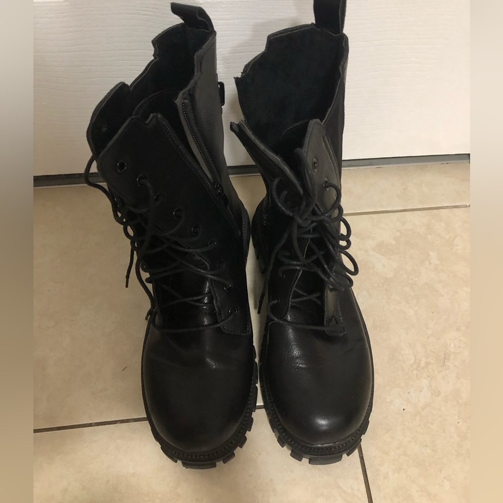 Black boots